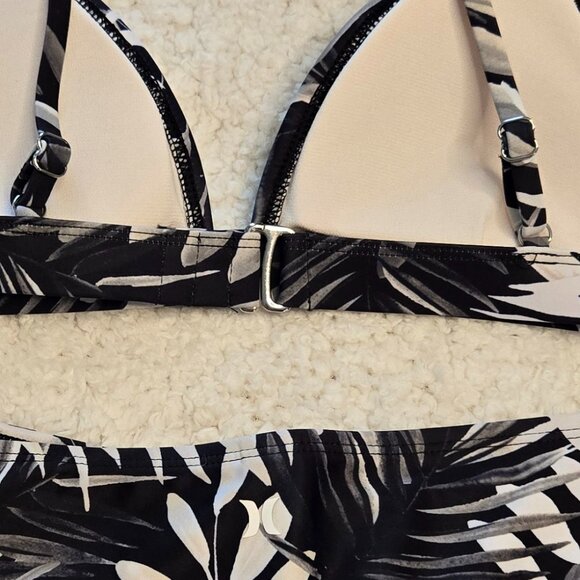 HURLEY BLACK Tropical Floral Print Bikini Women's Size Medium - Picture 7 of 10
